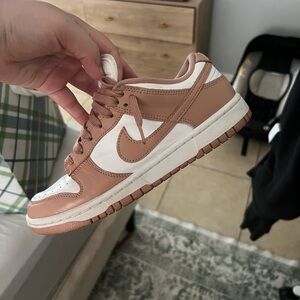 Nike Rose Whispher and White dunks